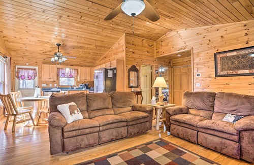Mineral Bluff Cabin | 'Serenity Cabin' w/Furnished Deck