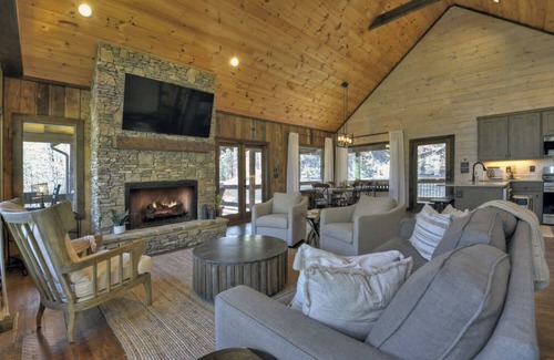 Epworth Cabin | Serenity Cove | Free Night Offer!