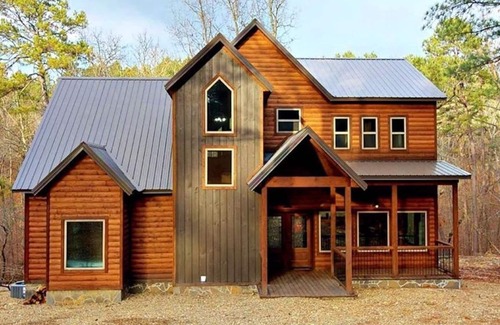 Broken Bow Cabin | Serenity Creek Luxury Cabin - Family friendly, Secluded Woods and Creek