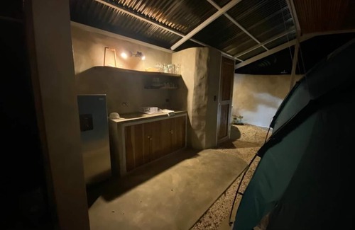 Cocles RV Rental | "serenity Glamping: Selva, Jacuzzi, Romance y las Mejores Playas del Caribe Sur"