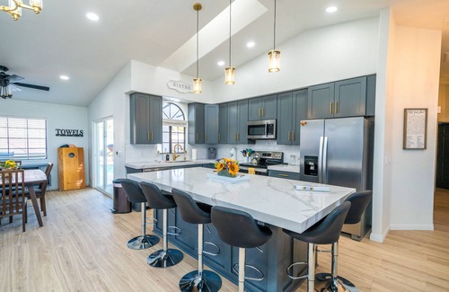 Lake Havasu City House | Serenity Haven: Modern Pet Friendly Poolside Retreat