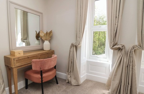 Llangammarch Wells Cottage | SERENITY HOUSE, THE RETREAT, with a garden in Llanwrtyd Wells