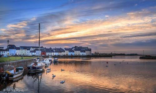 Claddagh House | Serenity