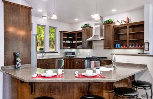 Dunes City House | Serenity lake house