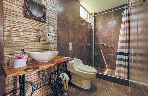 Ica Hotel | Serenity Lodge