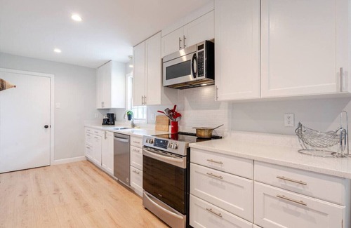 Fairland Apartment | Serenity: Lush 2BR Gem, on 1 acre Silver Spring