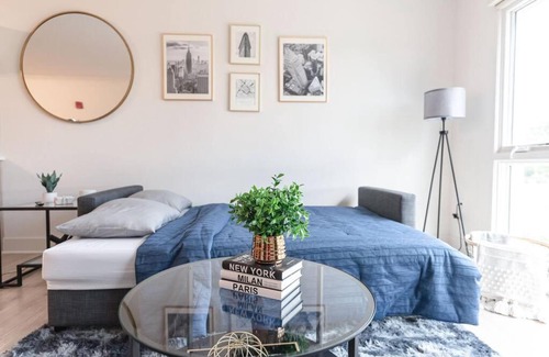 Optimist Park Apartment | Serenity Luxe Stays