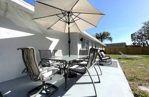Bradenton House | Serenity & Minutes from IMG & Beaches!