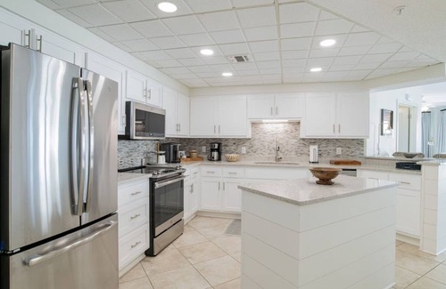 Orange Beach Condo | "Serenity Now" 🐟 A Pure Salt Property 🐟 Directly on the Beach!