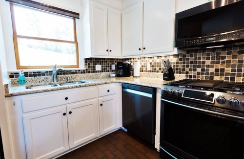 Ridgeway House | Serenity on Wateree w/ Private Dock + Sauna!
