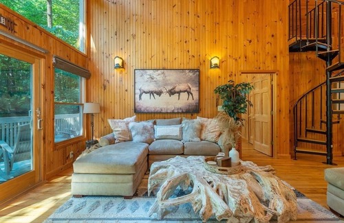 Lake Lure House | Serenity Ridge at Rumbling Bald
