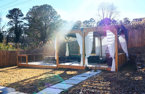 Stone Mountain House | Serenity Ridge Retreat near Stone Mountain Park