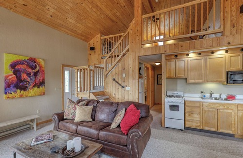 Lead Cabin | Serenity Ridge Retreat