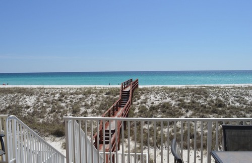 Navarre Beach House | Serenity Sands Gulf Front Townhouse!