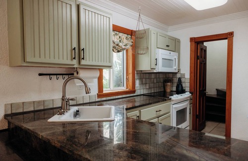 Bodden Town Villa | Serenity Sands is perfect for friends travelling together or a 2 couples!