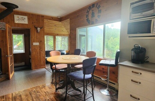Huberdeau Cabin | Serenity - Tree house on the lake