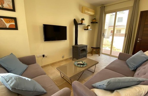 Pervolia Villa | Serenity Villa Pervolia Larnaca