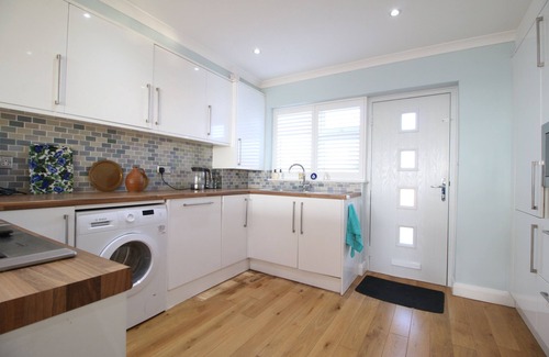 Seaford House | Serenity "your calm seafront retreat"