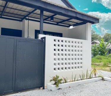 Jerteh House | Seroja homestay besut nearest pulau perhentian