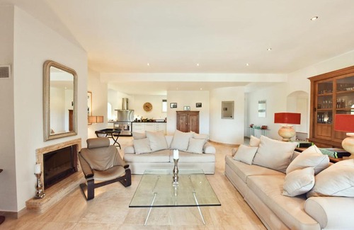 Biot Villa | SERRENDY VALBONNE - Splendid villa with heated swimming pool & sauna!