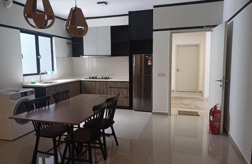 Jenjarom Apartment | Seruang Cozy Stay