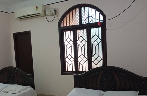 Annamalai Nagar House | Service apartment in pondicherry only for family and couples
