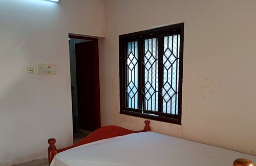 Annamalai Nagar House | Service apartment in pondicherry only for family and couples