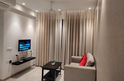 Hiranandani Gardens Apartment | Service apartment Powai