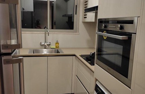 Hiranandani Gardens Apartment | Service apartment Powai