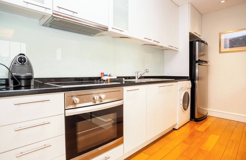 Thung Maha Mek Apartment | SERVICED 2 BED MODERN ORIENTAL SKYVILLA