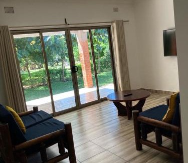 Lusaka Apartment | Serviced apartment (3 bedrooms)