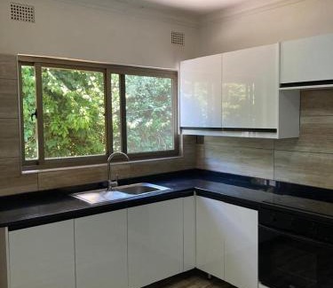 Lusaka Apartment | Serviced apartment (3 bedrooms)