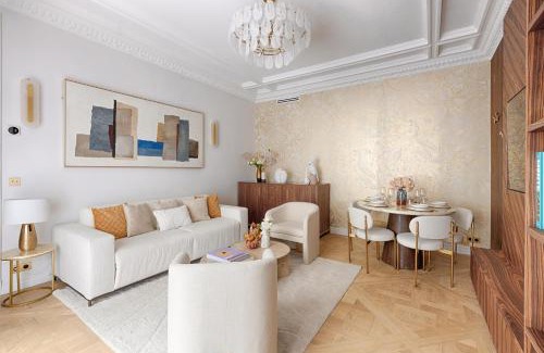 8th Arrondissement Apartment | Serviced Apartment - 6 Guests - Champs-Élysées