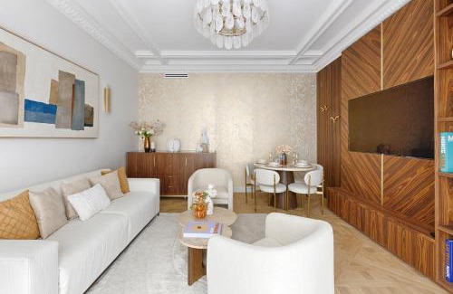 8th Arrondissement Apartment | Serviced Apartment - 6 Guests - Champs-Élysées
