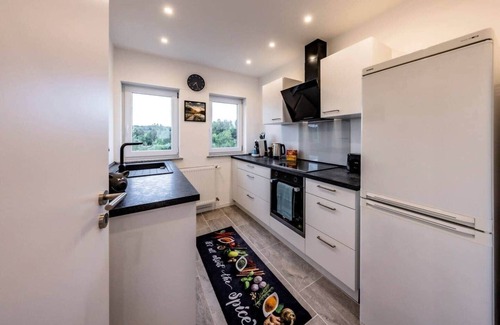 Hulzweiler Apartment | Serviced apartment with fully furnished workspace
