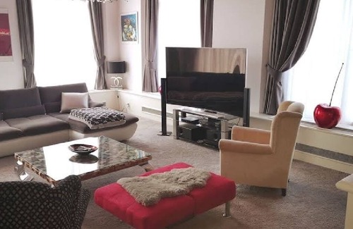 Glyndon House | Serviced apartment well furnished