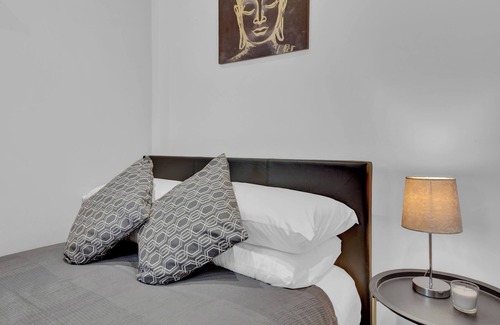 Hillingdon Apartment | Serviced Ensuite Room In West Drayton London UB7