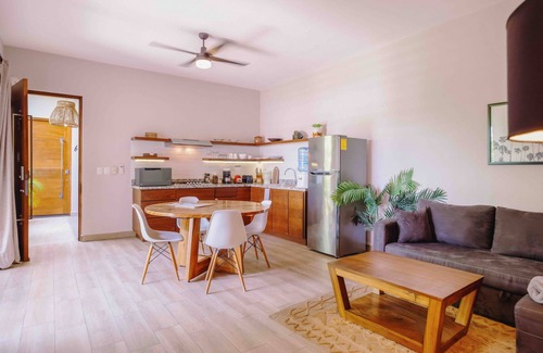 Colonos Cuzamil Apartment | Serviced One Bedroom Apartment Adult-Only Oasis Starlink Bikes Pool #5