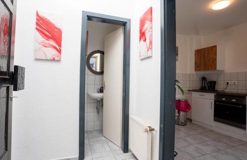 Westerholt Apartment | Serviceroom24 - Space in Herten WLAN - Smart-TV - 24-7 Check-in und Küche