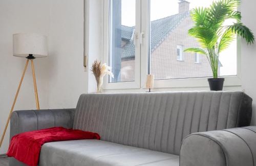 Westerholt Apartment | Serviceroom24 - Space in Herten WLAN - Smart-TV - 24-7 Check-in und Küche
