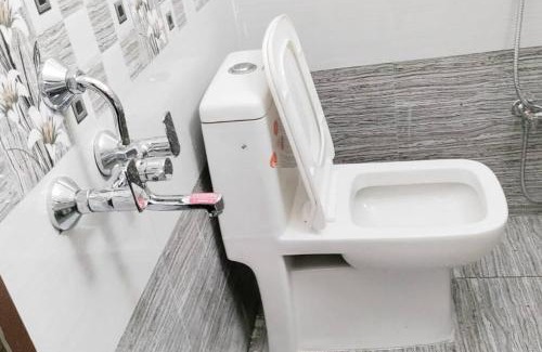Hyderabad Apartment | Servostay Hafeezpet - 2 Bhk Fully Furnished Flat at Ground Floor
