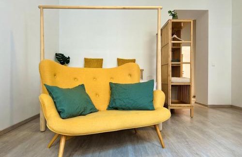 Rudolfsheim-Funfhaus Apartment | SERVUS HOMES - Metro Stadthalle - VIENNA CALLING