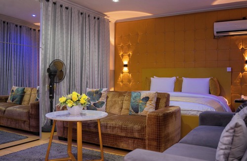 Ikeja House | Sese Cottage