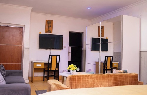 Ikeja House | Sese Cottage