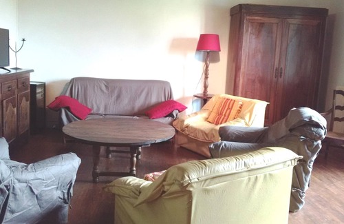 Prayssac House | Set of two cottages with shared pool for 13 people
