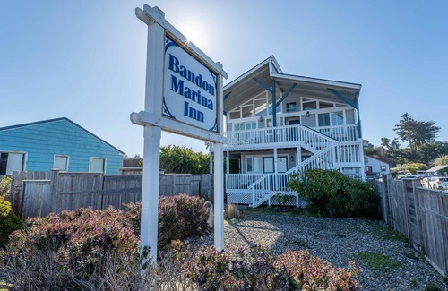 Bandon Condo | Set Sail Suite at Bandon Marina Inn