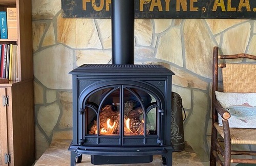 Mentone Cabin | Setaspell by the Lake in Mentone