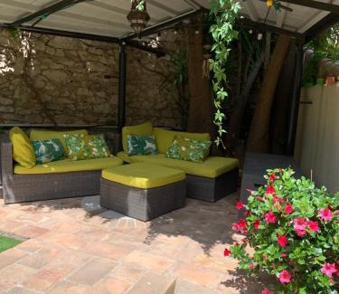 Sete House | SETE maison de ville avec jardin clos