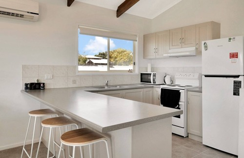 Cowes House | Settlement Sands Cowes