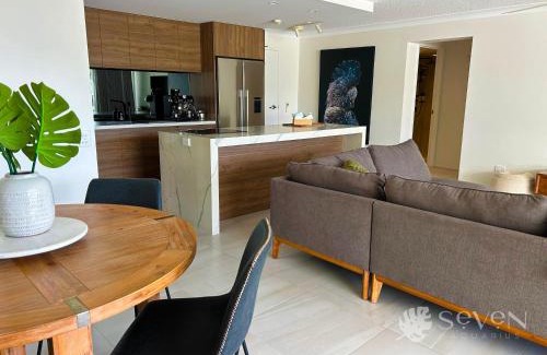 Cairns Central Business District Apartment | Seven @Aquarius